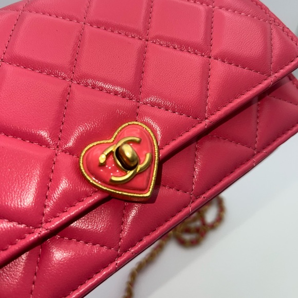 NWT BRAND NEW PINK CHANEL WOC LIMITED EDITION 2023 SUMMER HEART - Picture 2 of 8